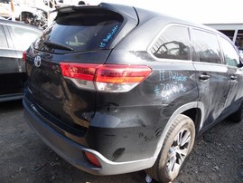 2017 Toyota Highlander LE+ Black 3.5L AT 2WD #Z24646